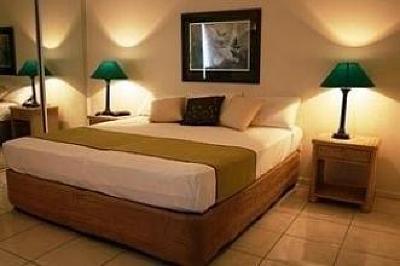 фото отеля Costa Royale Beachfront Apartments Trinity Beach Cairns