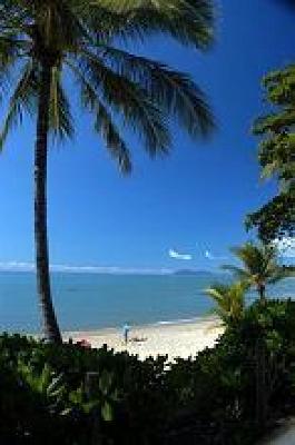 фото отеля Costa Royale Beachfront Apartments Trinity Beach Cairns