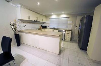 фото отеля Costa Royale Beachfront Apartments Trinity Beach Cairns