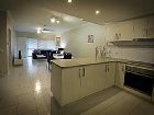 фото отеля Costa Royale Beachfront Apartments Trinity Beach Cairns