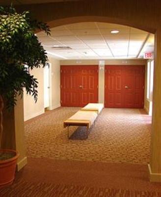 фото отеля Lakeview Signature Inn Calgary Airport