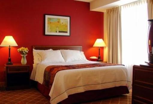 фото отеля Lakeview Signature Inn Calgary Airport