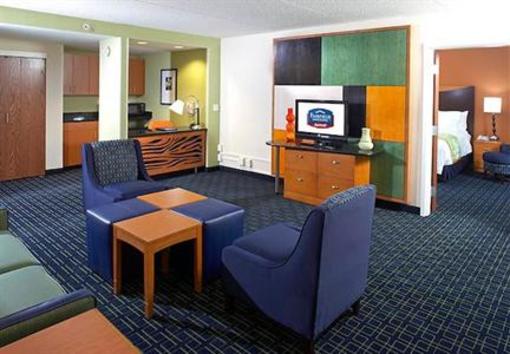 фото отеля Fairfield Inn & Suites Cleveland Beachwood