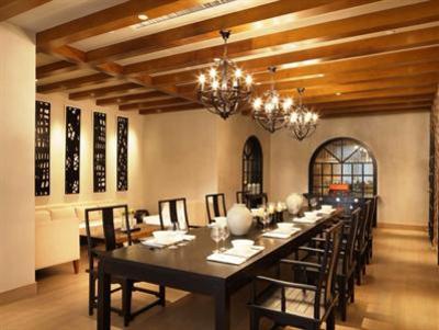 фото отеля Eadry Royal Garden Hotel Luxury