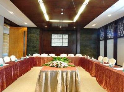 фото отеля Eadry Royal Garden Hotel Luxury