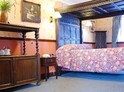фото отеля Crown and Cushion Hotel Chipping Norton
