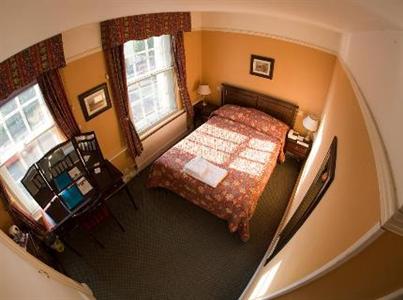 фото отеля Crown and Cushion Hotel Chipping Norton