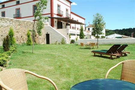 фото отеля Posada De Valdezufre Aracena