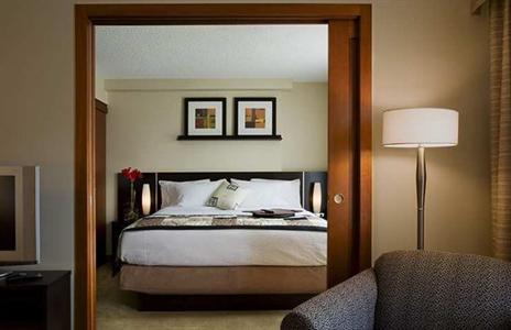 фото отеля Embassy Suites Montreal