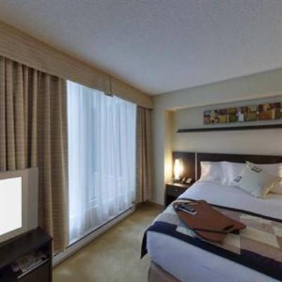 фото отеля Embassy Suites Montreal