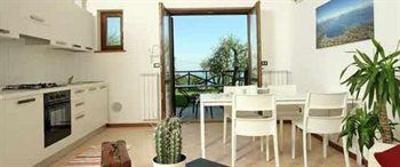 фото отеля Sogno Hotel San Felice del Benaco