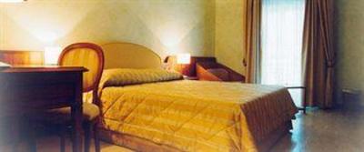 фото отеля Sogno Hotel San Felice del Benaco