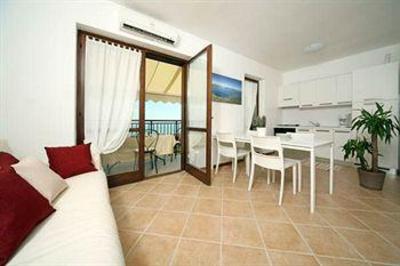 фото отеля Sogno Hotel San Felice del Benaco