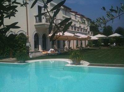 фото отеля Sogno Hotel San Felice del Benaco