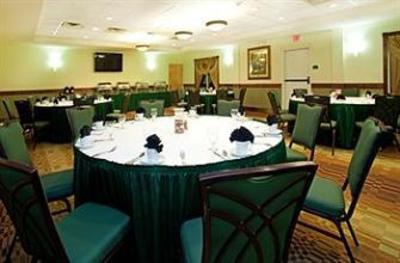фото отеля Holiday Inn Hotel and Suites