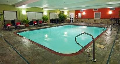 фото отеля Holiday Inn Hotel and Suites