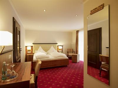 фото отеля Schlosshotel Mespelbrunn