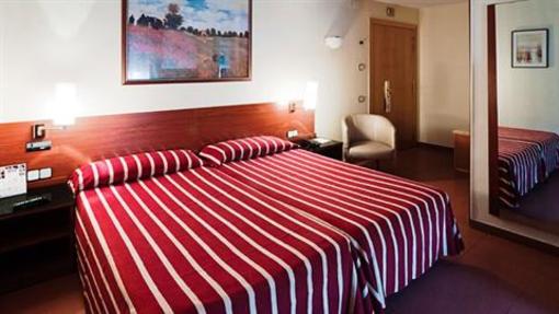 фото отеля Catalonia Hispalis Hotel