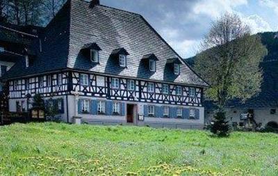 фото отеля Landidyll Hotel Zum Kreuz