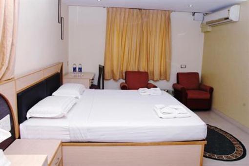 фото отеля Basera Inn