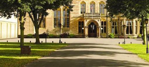 фото отеля Walton Hall