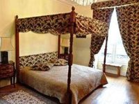 Chateau Les Vallees