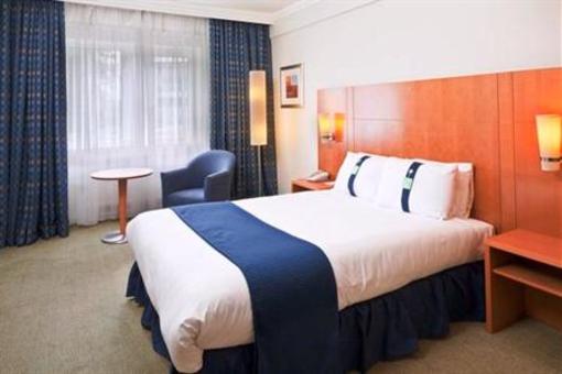 фото отеля Holiday Inn Basildon
