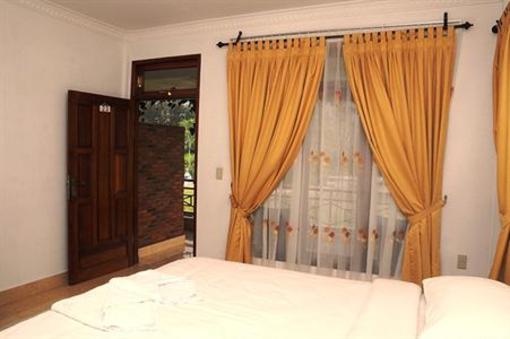 фото отеля Toba Village Inn