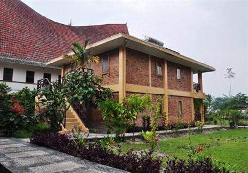 фото отеля Toba Village Inn