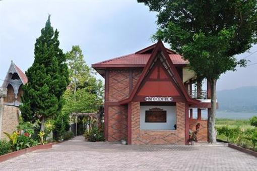 фото отеля Toba Village Inn