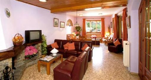 фото отеля Hostal L'Escon