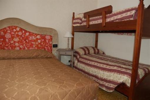 фото отеля Hotel Corno Brunni