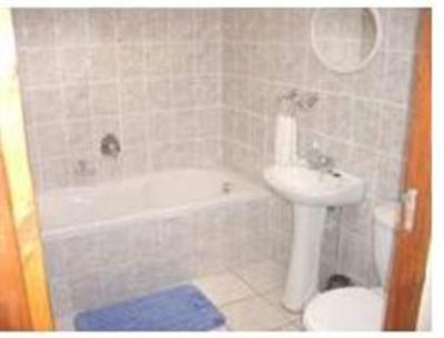 фото отеля Joy's Self Catering and B&B