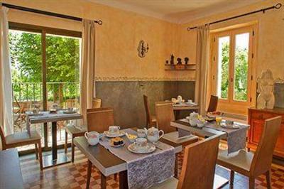 фото отеля Hotel Le Colombier Moustiers-Sainte-Marie