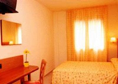 фото отеля Hotel Sant Celoni
