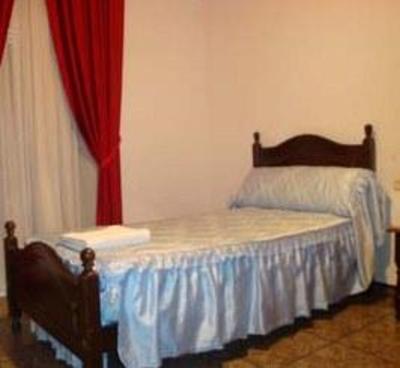 фото отеля Hostal Medina