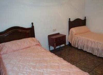фото отеля Hostal Medina
