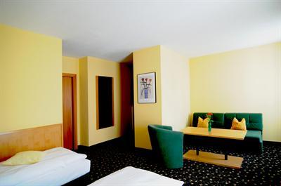 фото отеля Altstadthotel Kneitinger Abensberg