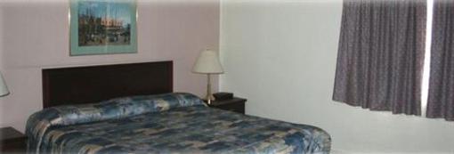 фото отеля Liberty Inn Bowmanville