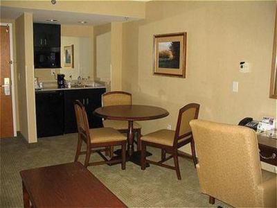 фото отеля Holiday Inn Hotel & Suites University Ann Arbor