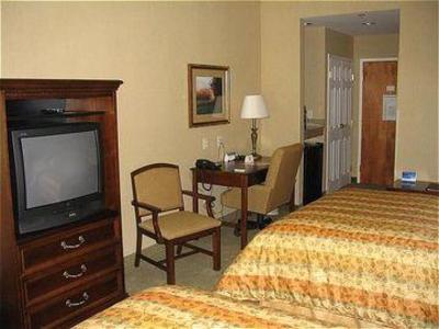 фото отеля Holiday Inn Hotel & Suites University Ann Arbor