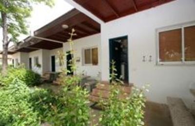 фото отеля Nuriel Guest House