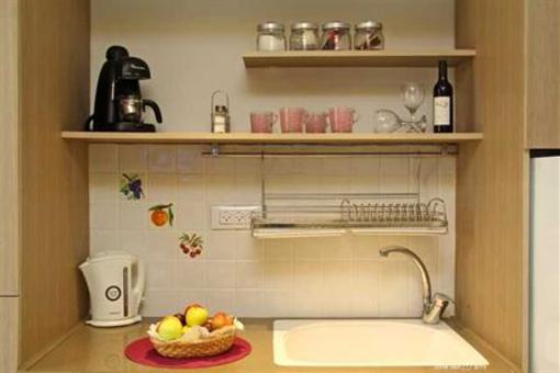 фото отеля Nuriel Guest House