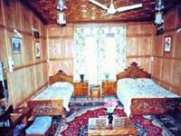 New Lucky Flower Houseboat