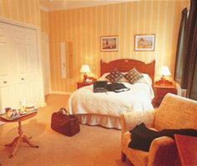 фото отеля Chalk Lane Hotel Epsom