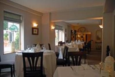 фото отеля Chalk Lane Hotel Epsom