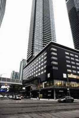 фото отеля Hotel Le Germain Maple Leaf Square
