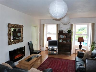 фото отеля Comber Courtyard Apartment