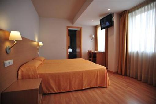 фото отеля Hostal Windsor