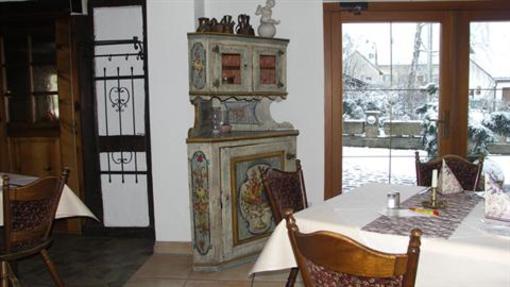 фото отеля Gasthof Adler